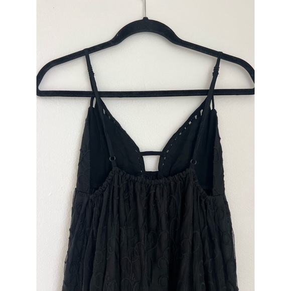 LF Dress - Picture 4 of 4